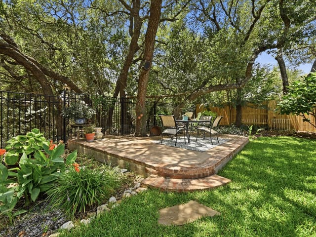 352 Wild Rose DR