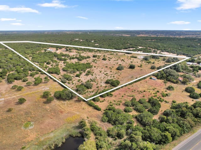3527 N US Hwy 281