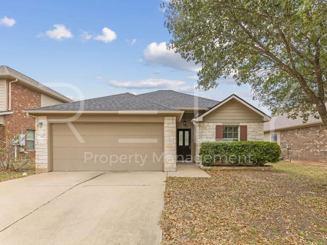 356 Housefinch Loop