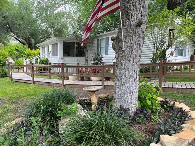 356 River Bend DR