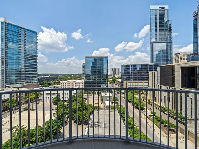 360 Nueces ST Unit #1118