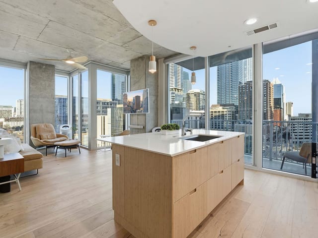 360 Nueces St Unit #1217
