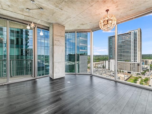 360 Nueces ST Unit #1302