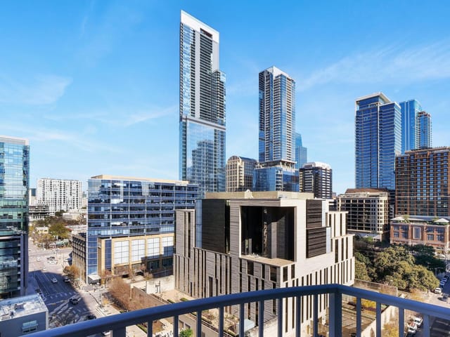 360 Nueces ST Unit #1318