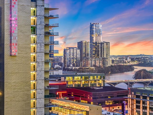 360 Nueces ST Unit #1405