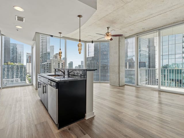 360 Nueces ST Unit #1701