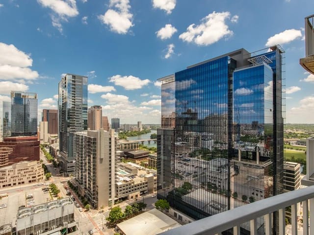 360 Nueces ST Unit #2305