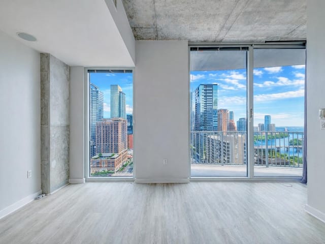 360 Nueces St Unit #2407