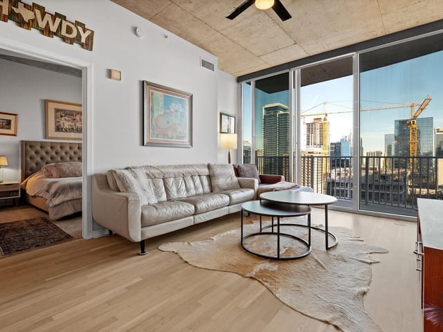 360 Nueces St Unit #2505