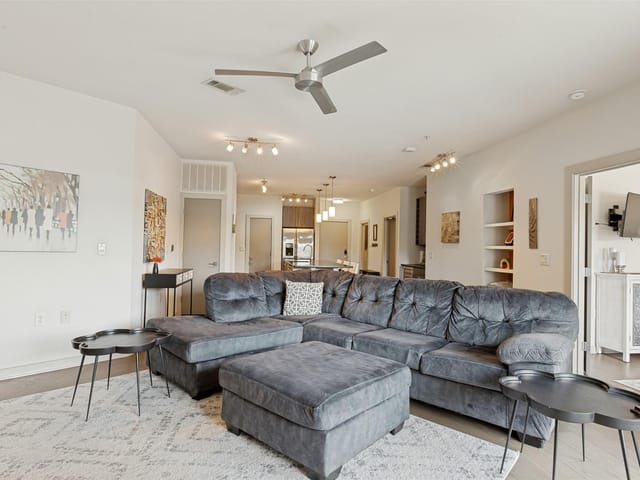3600 S Lamar BLVD Unit #210