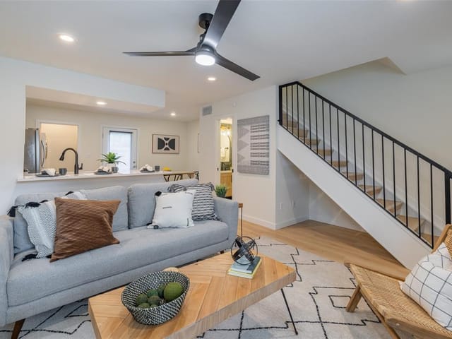 3601 Menchaca Rd Unit #102