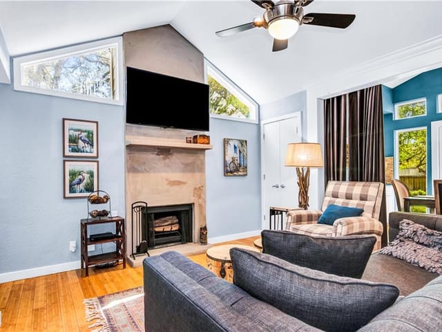 3601 Menchaca Rd Unit #123