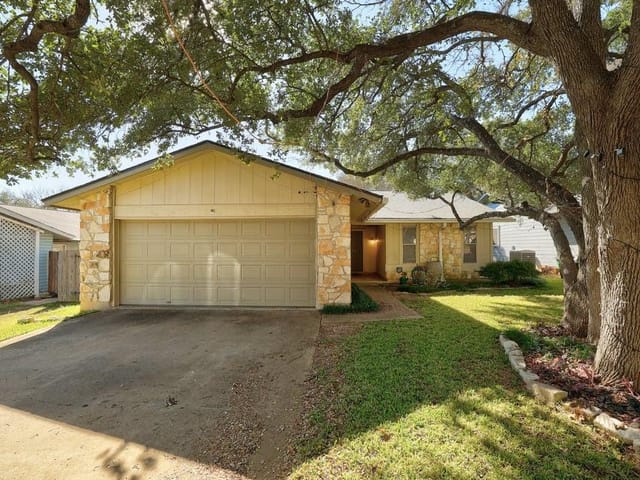 3601 Tyrone Dr