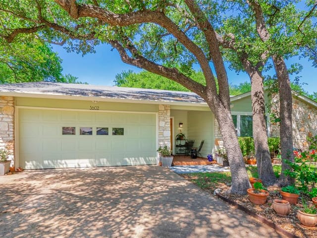 3602 Tyrone Dr