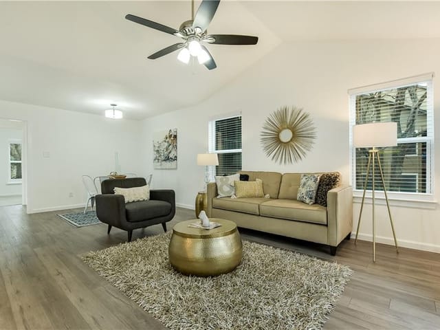 3604 Clawson Rd Unit #204