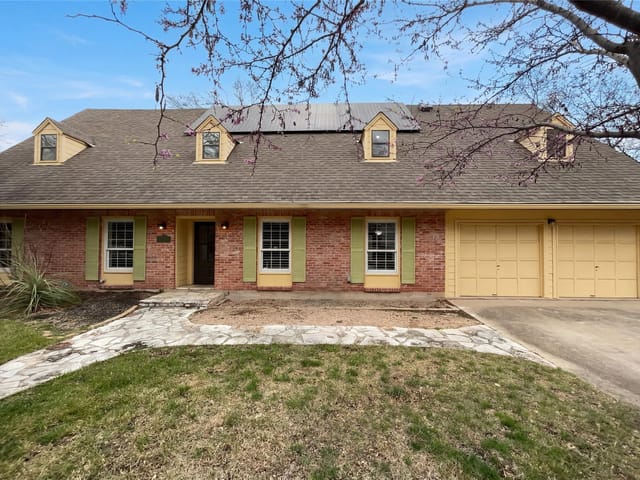 3604 Lucas DR