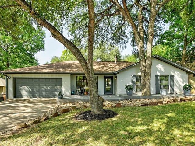 3605 Purple Heron Dr