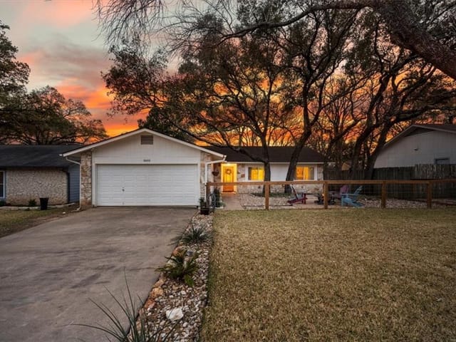 3605 Tyrone Dr