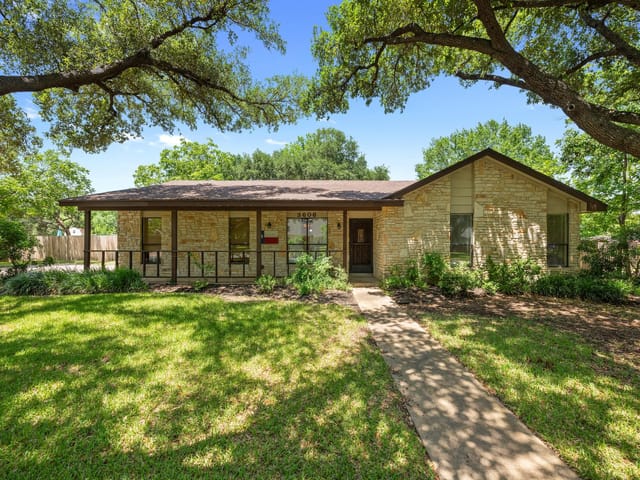3606 Spotted Horse Trl