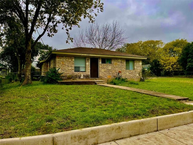 3607 Garden Villa Ln