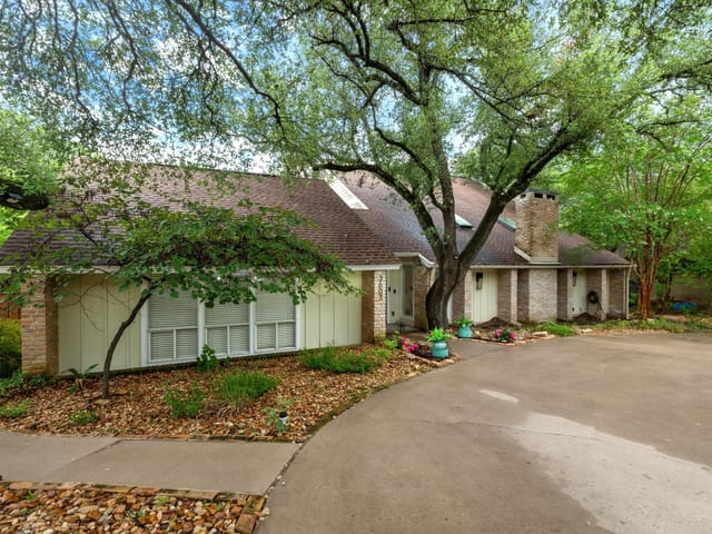 3607 Laurel Ledge LN
