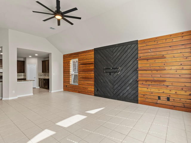 361 Vista Gardens Dr
