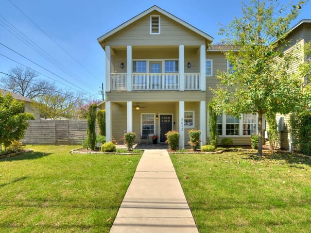 3612 Oakmont Blvd