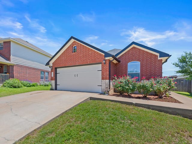 3613 Bach DR