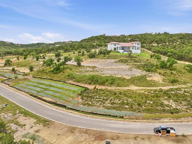 3615 Madrone Canyon DR
