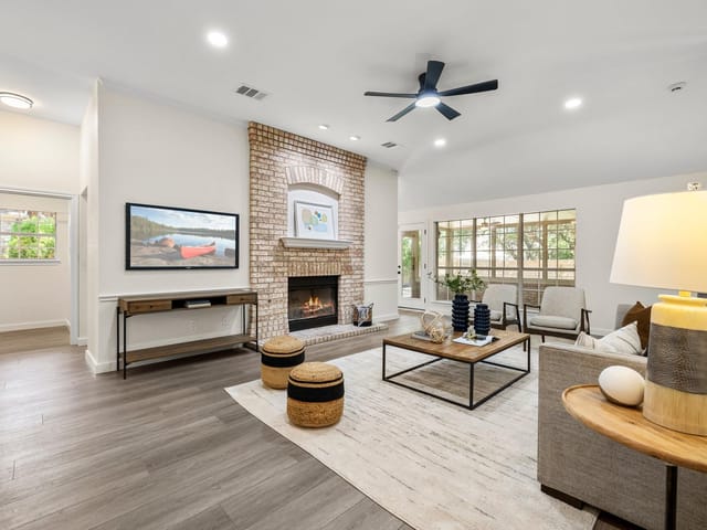 3616 Rocky Ford Dr