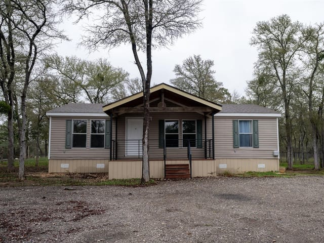 362 Saint Johns RD