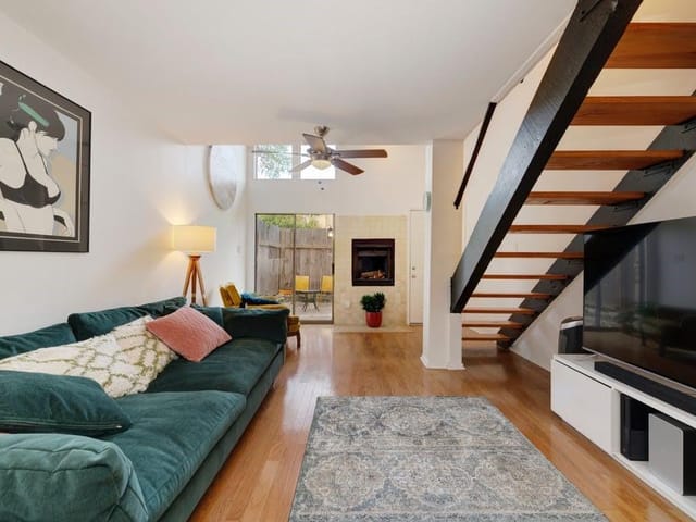 3627 Menchaca Rd Unit #100