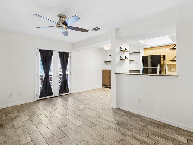 3627 Menchaca RD Unit #116