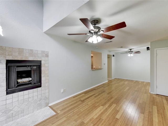 3627 Menchaca RD Unit #215