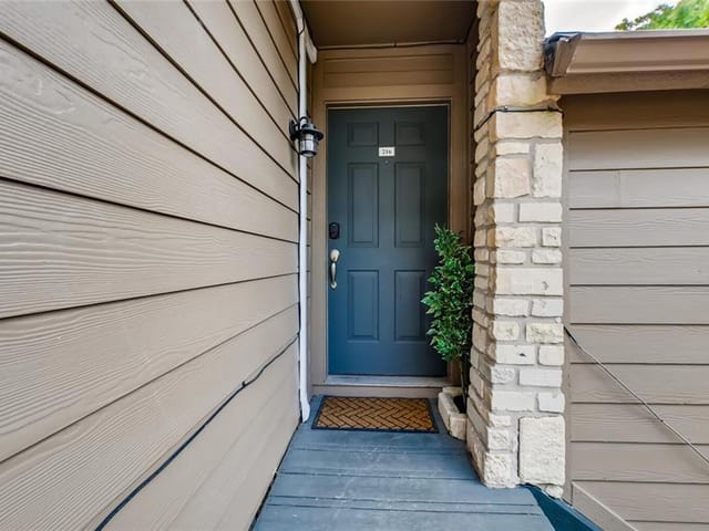 3627 Menchaca Rd Unit #216