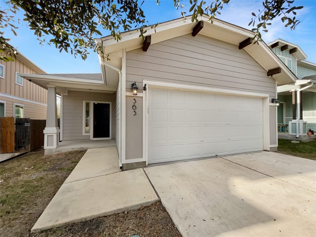 363  Eagle Brook Ln