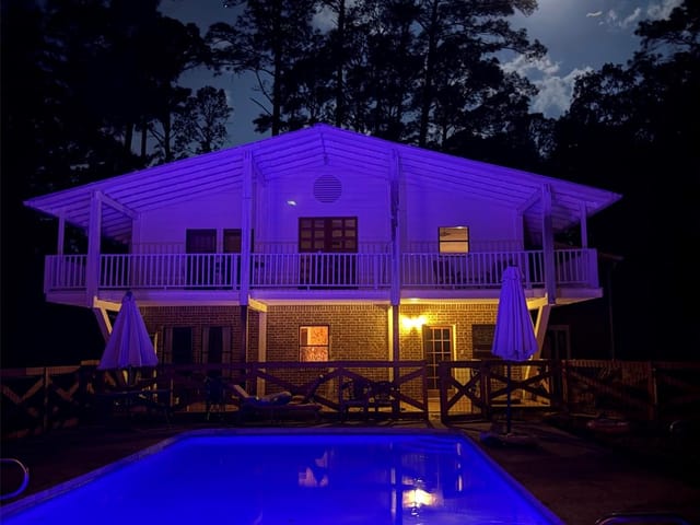 363 Porter RD