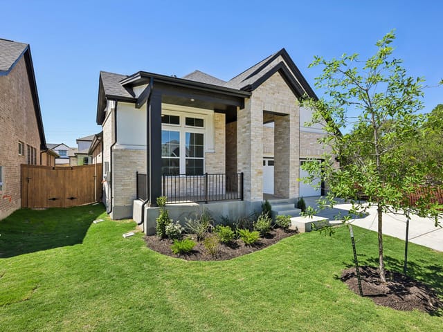 365 San Saba Dr