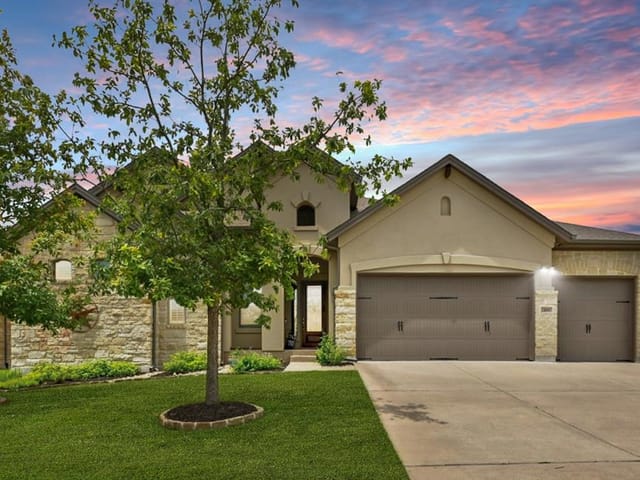 369 Naples Ln