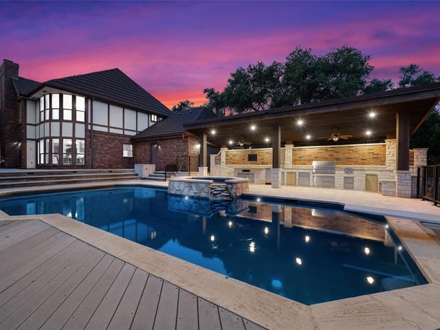 37 Cousteau LN