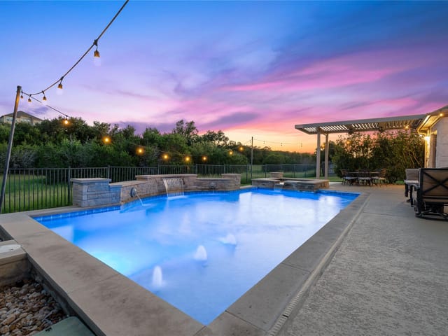 370 Harris Dr