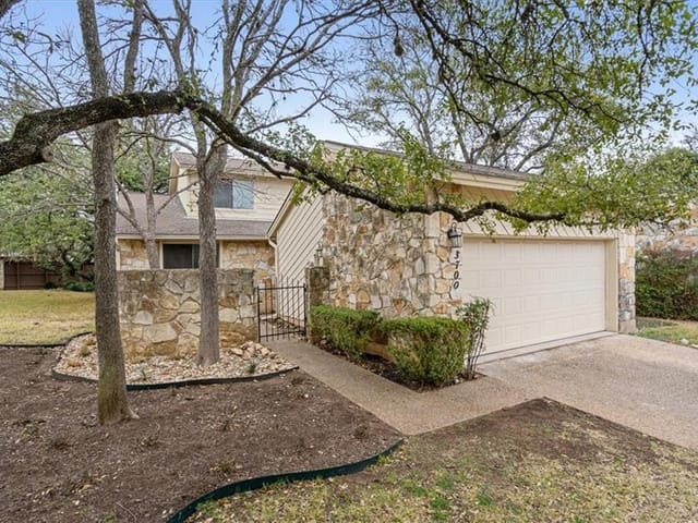 3700 Claburn Dr
