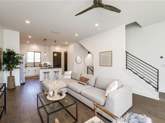 3700 Clawson Rd Unit #405