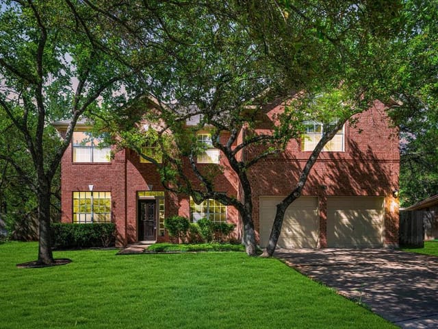 3700 Clendenin Ct