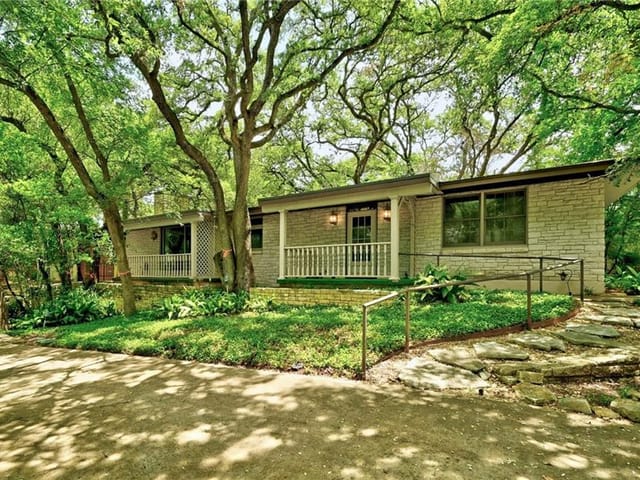 3700 River Rd