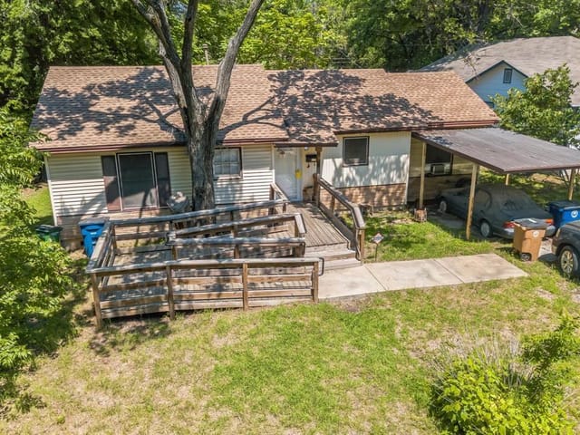 3702 Basford Rd