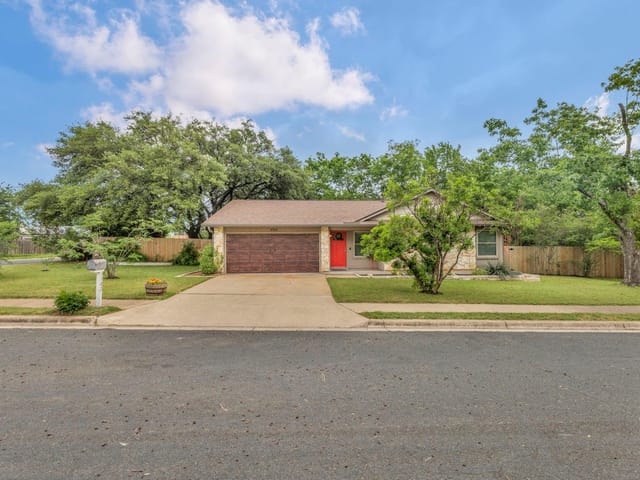 3702 Tattershall Ln