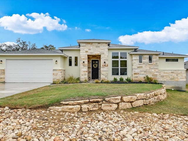 3704 Alamo Cv