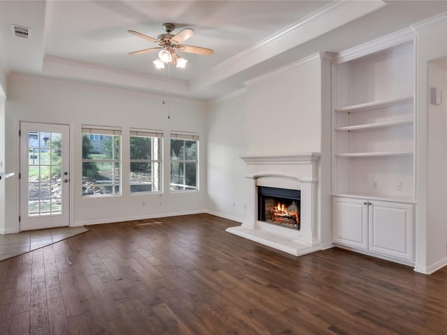 3704 Bunyan Cir