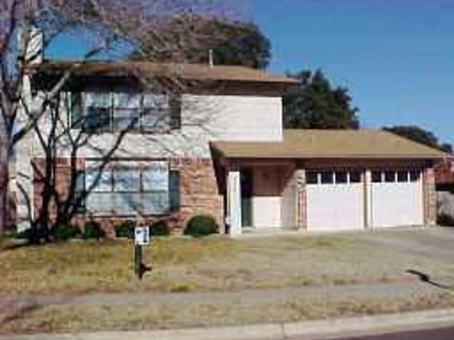 3704 SKIPTON DR